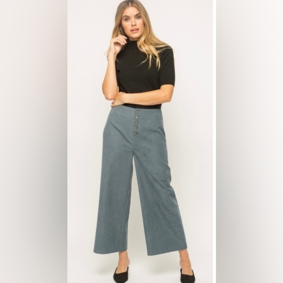 Cropped Wide Leg Trousers - Picture 2 of 8